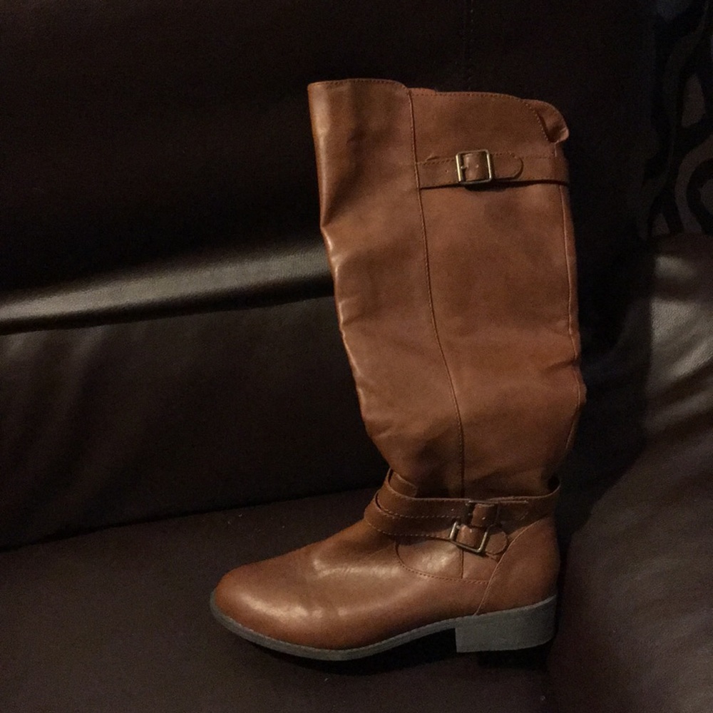 Brown boots
